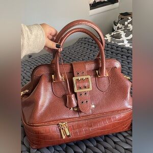 MINT- (Video) Leather Satchel with Vintage-Inspired Design